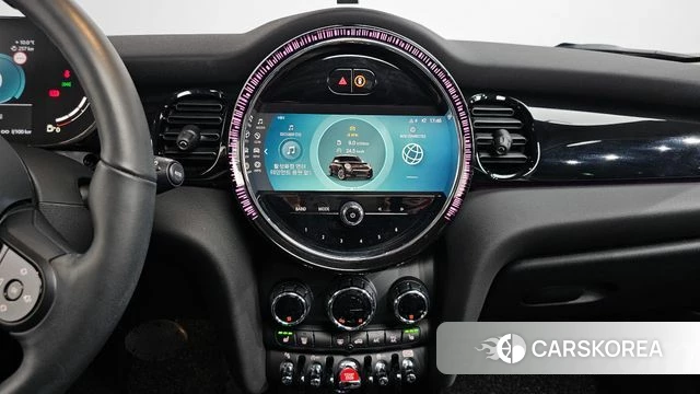 Mini Cooper 2023 Белый из Кореи, фото 3