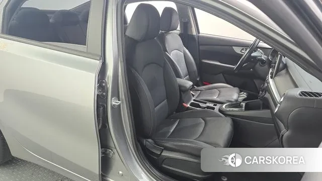 Kia The New K3 2nd generation 2022 Серый из Кореи, фото 3