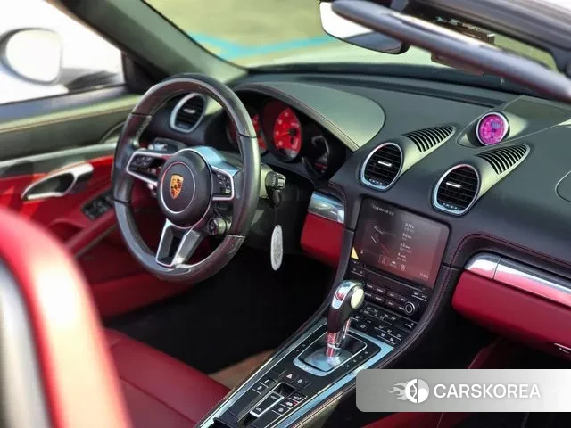 Porsche 718 Boxster 2022 Серебристо-серый из Кореи, фото 3