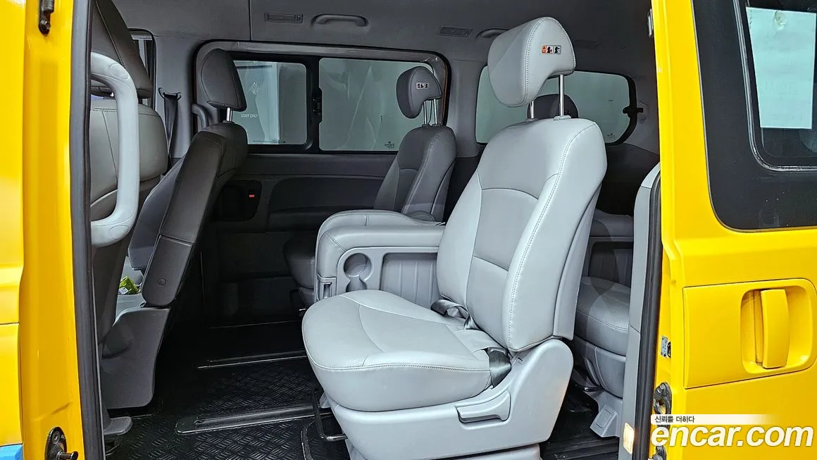 Hyundai The New Grand Starex 2019 Желтый из Кореи, фото 3