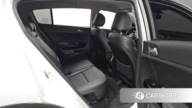 Kia Sportage 4th Generation 2018 Белый из Кореи, фото 3