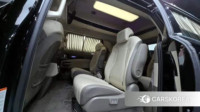Kia Carnival 4th generation 2023 Черный из Кореи, фото 3