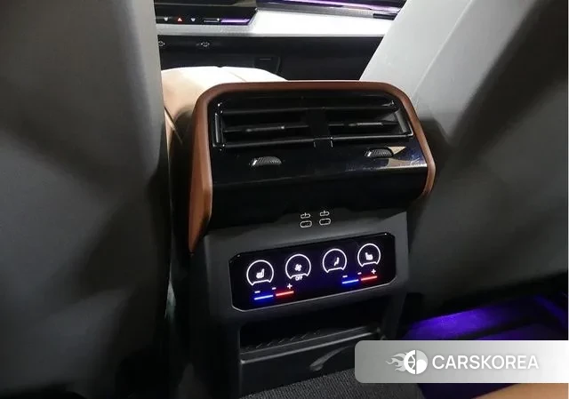 BMW 5 Series (G60) 2024 Белый из Кореи, фото 3