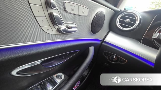 Mercedes-Benz E-Class W213 id 4654777 из Кореи 3