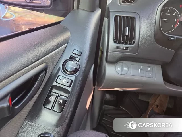 Hyundai The New Grand Starex 2018 Серебристо-серый из Кореи, фото 3