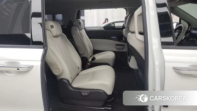 Kia Carnival 4th generation 2023 Белый из Кореи, фото 3