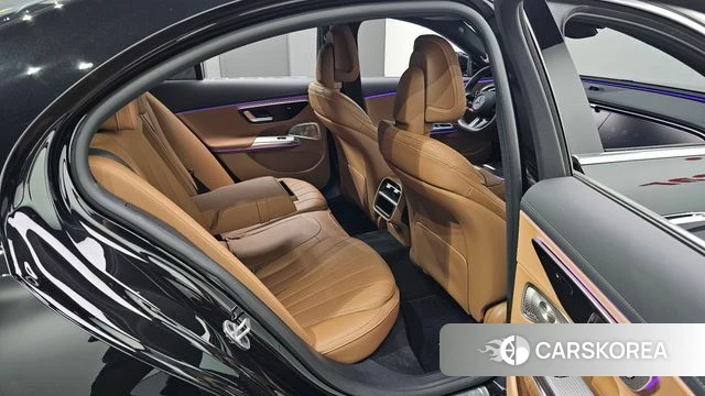 Mercedes-Benz E-Class W214 2025 Черный из Кореи, фото 3