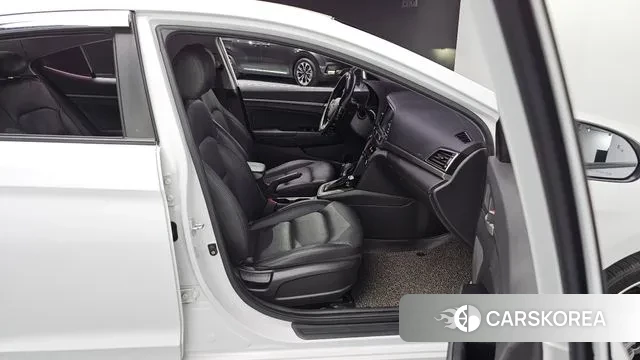 Hyundai Avante AD 2018 Белый из Кореи, фото 3