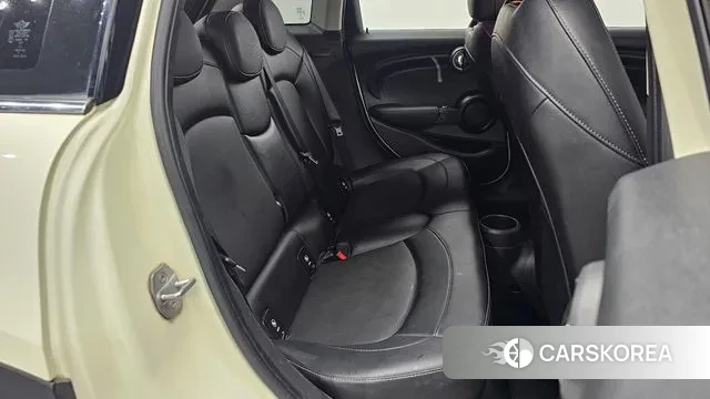 Mini Cooper 2018 Жемчужный цвет из Кореи, фото 3