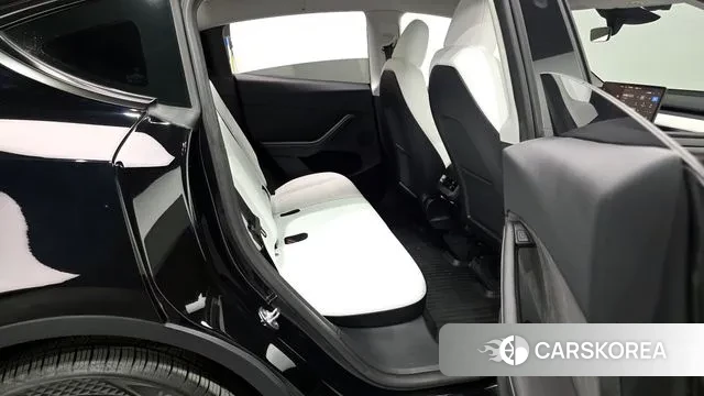 Tesla Model Y 2024 Черный из Кореи, фото 3