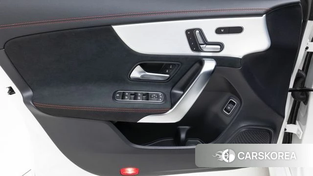 Mercedes-Benz CLA-Class C118 2025 Белый из Кореи, фото 3