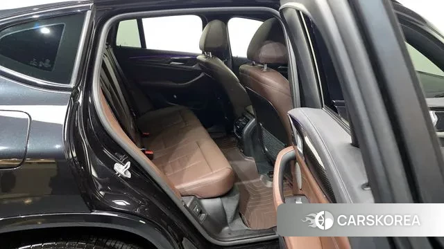 BMW X4 (G02) 2022 Черный из Кореи, фото 3