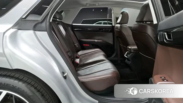 Hyundai Grandeur Hybrid (GN7) 2023 Серебряный из Кореи, фото 3