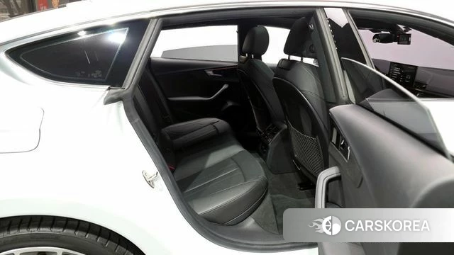 Audi A5 (F5) 2023 Белый из Кореи, фото 3