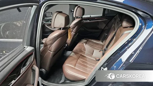 BMW 5 Series (G30) 2023 Черный из Кореи, фото 3