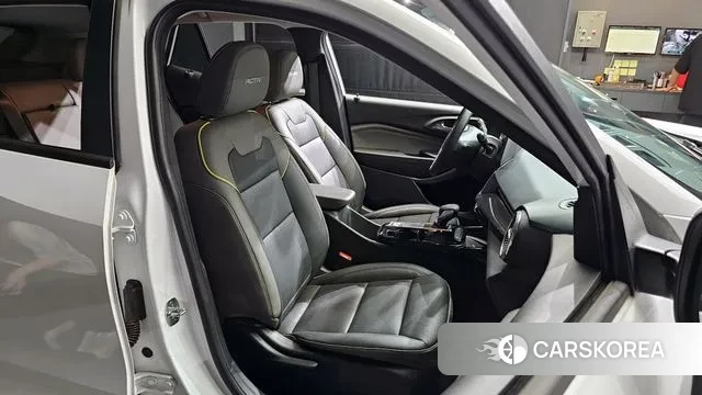 Chevrolet (GM Daewoo) Trax Crossover 2023 Белый из Кореи, фото 3