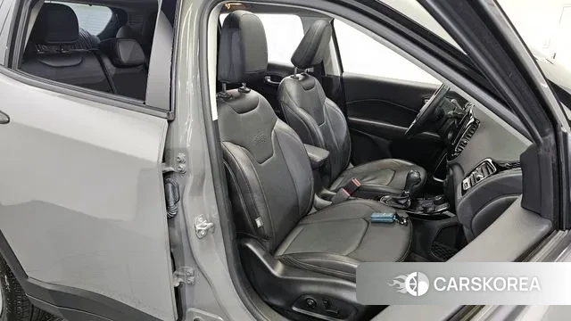 Jeep Compass 2nd Generation 2020 Серый из Кореи, фото 3