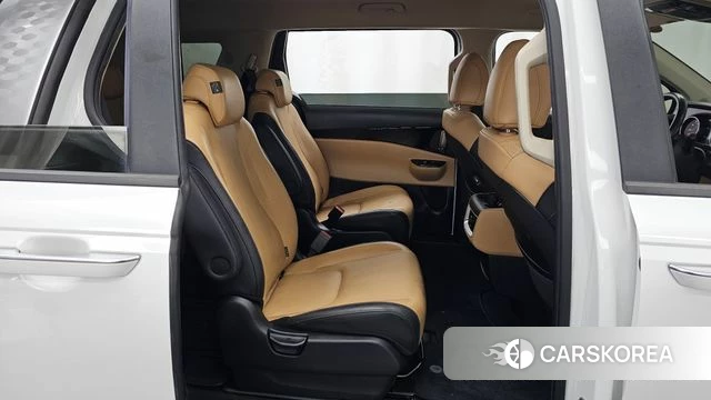 Kia Carnival 4th generation 2023 Белый из Кореи, фото 3