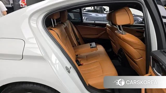 BMW 5 Series (G30) id 3012000 из Кореи 3