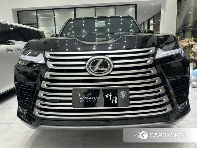 Lexus LX 2025 Черный из Китая, фото 3