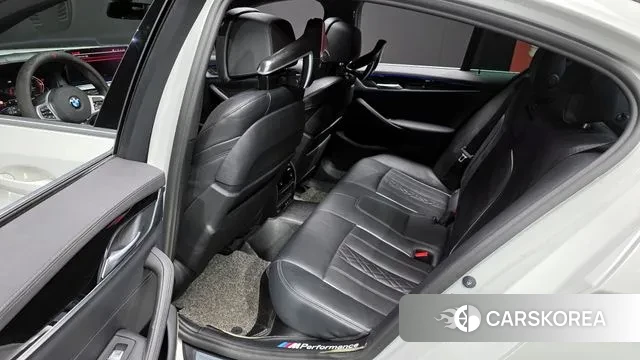 BMW 5 Series (G30) 2021 Белый из Кореи, фото 3