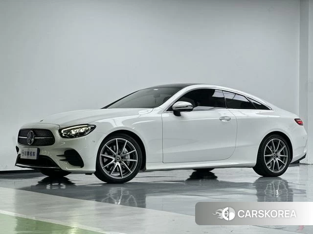Mercedes-Benz E-class (imported) 2023 Белый из Китая, фото 2
