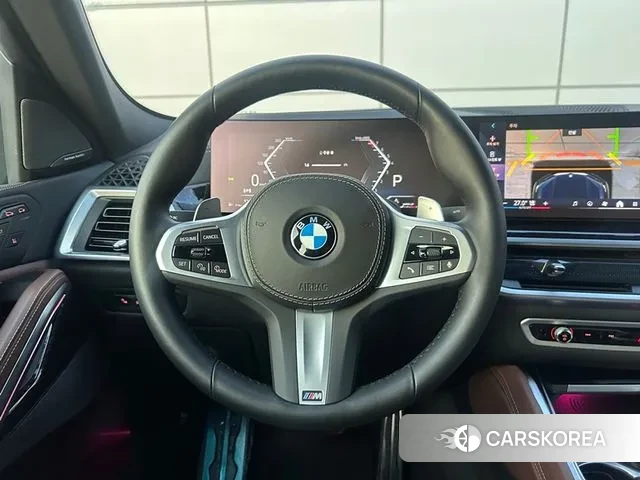 BMW X6 (G06) 2024 Черный двухцветный из Кореи, фото 3