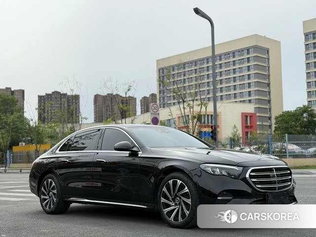 Mercedes-Benz E-class 2025 Черный из Китая, фото 3