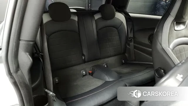 Mini Cooper S 2023 Серебристо-серый из Кореи, фото 3