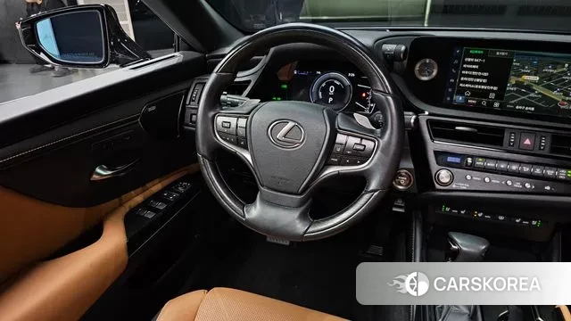 Lexus ES300h 7th generation 2023 Серый из Кореи, фото 3