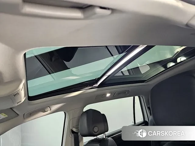 Volkswagen Tiguan Allspace 2020 Белый из Кореи, фото 3