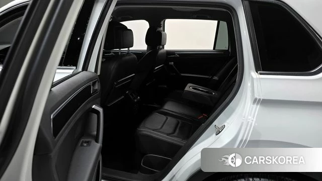 Volkswagen Tiguan second Generation 2020 Белый из Кореи, фото 3