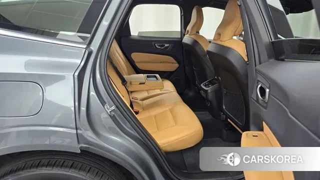 Volvo XC60 second Generation 2019 Серый из Кореи, фото 3