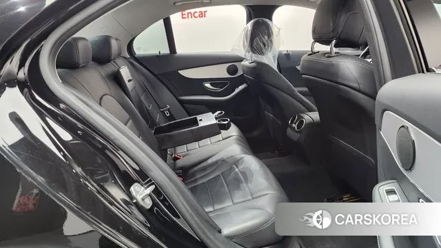 Mercedes-Benz C-Class W205 2018 Черный из Кореи, фото 3