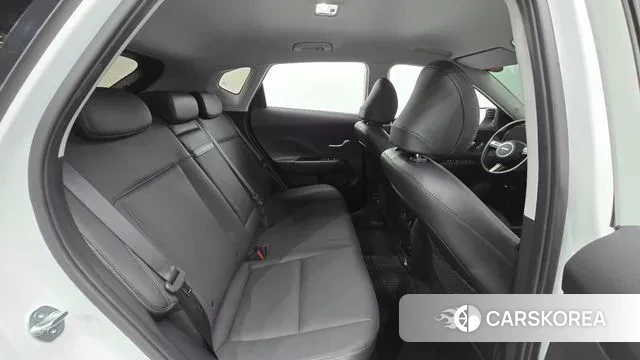 Hyundai Kona (SX2) 2023 Белый из Кореи, фото 3