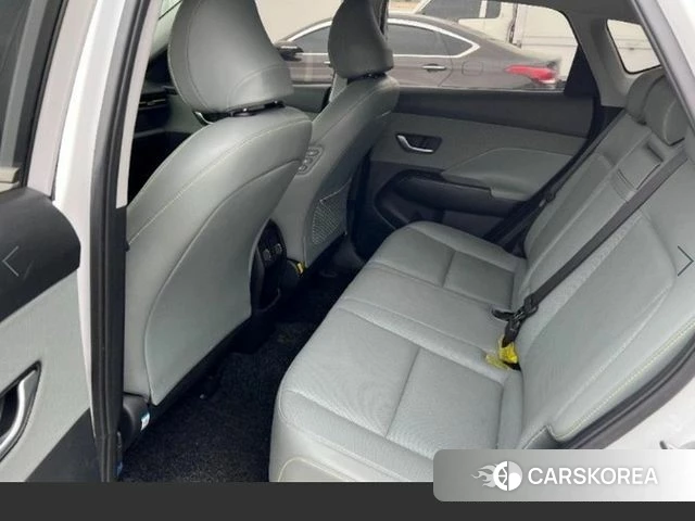 Hyundai Kona Hybrid (SX2) 2023 Белый из Кореи, фото 3