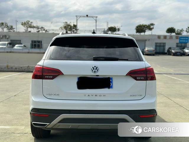 Volkswagen Tanyue 2022 Белый из Китая, фото 3