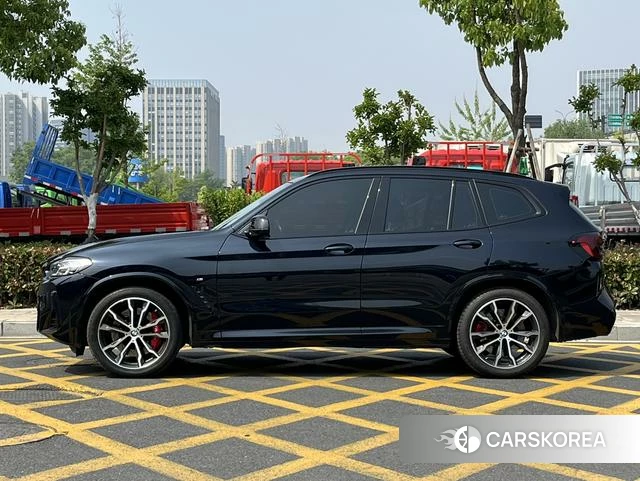 BMW X3 2022 Черный из Китая, фото 3