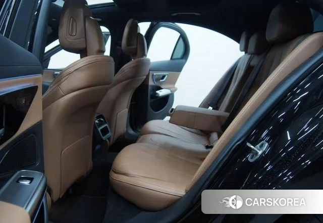 Mercedes-Benz E-Class W214 2025 Черный из Кореи, фото 3