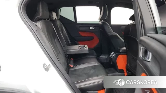 Volvo XC40 2021 Белый из Кореи, фото 3