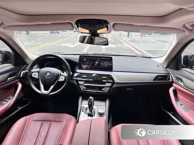 BMW 5 series 2021 Черный из Китая, фото 3