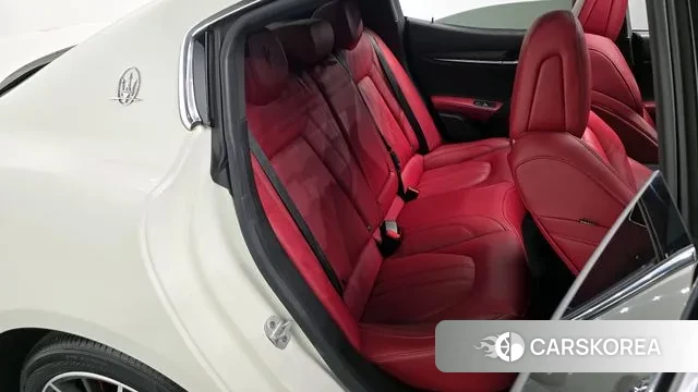 Maserati Ghibli 2018 Белый из Кореи, фото 3