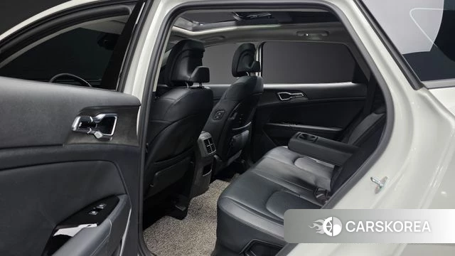 Kia Sportage 5th Generation Hybrid 2022 Белый из Кореи, фото 3