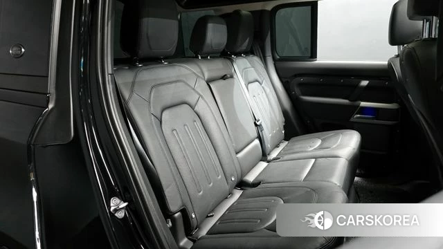 Land Rover Defender (L663) 2021 Черный из Кореи, фото 3