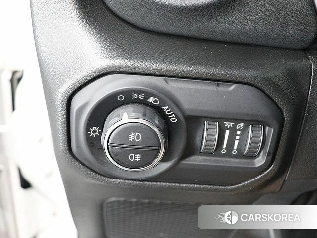 Jeep Wrangler (JL) 2022 Белый из Кореи, фото 3