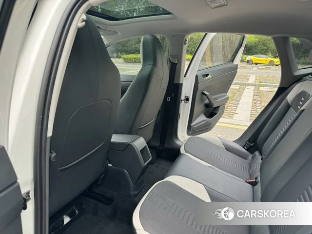 Volkswagen Polo 2021 Белый из Китая, фото 3