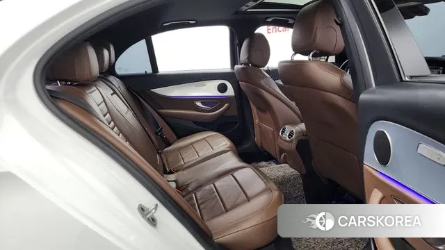 Mercedes-Benz E-Class W213 2020 Белый из Кореи, фото 3