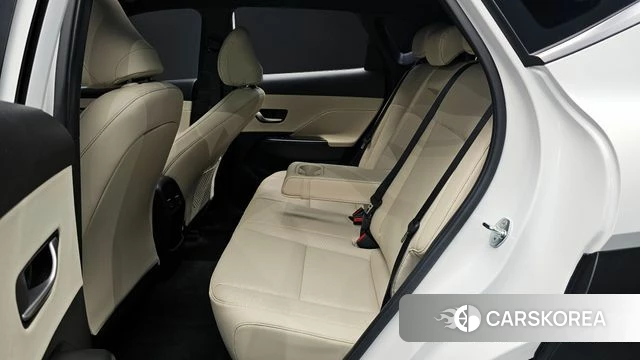 Hyundai Kona (SX2) 2023 Белый из Кореи, фото 3