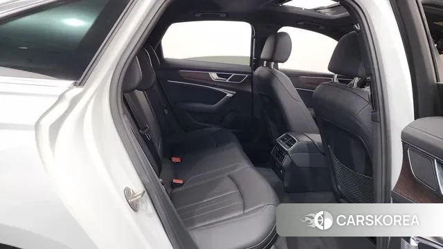 Audi A6 (C8) 2023 Белый из Кореи, фото 3