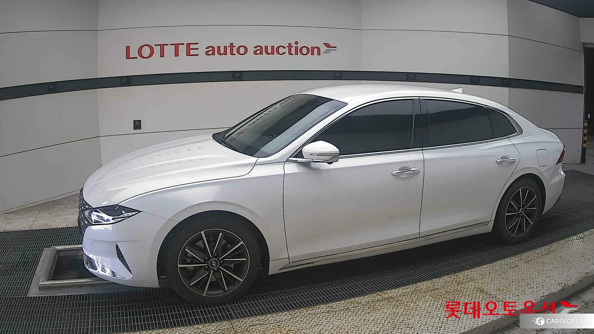 Hyundai Grandeur 2020 Белый из Кореи, фото 3